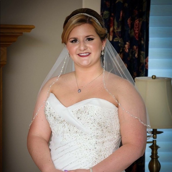 Meet your Posher, Emily - Picture 3 of 8